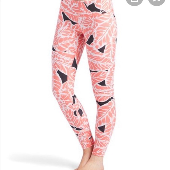 ALO. Palm Springs Guava Airbrush Leggings - Picture 2 of 11